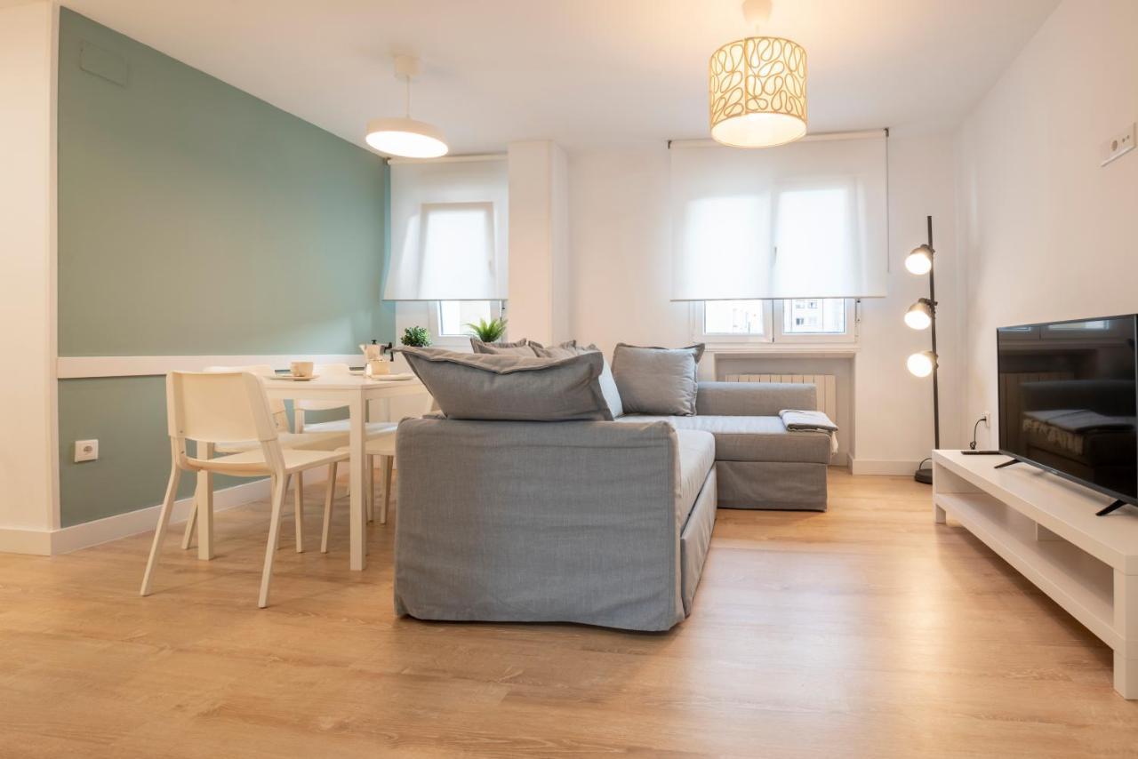 Apartamento Balbin III Gijon Bagian luar foto
